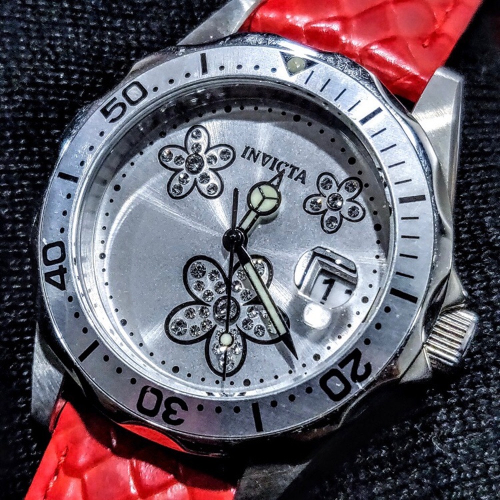 Invicta Butterfly Dial Women's Watch
Like new condition
